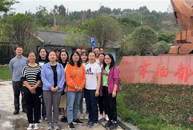 大橋水電：傳承優(yōu)良家風(fēng)，筑牢廉潔防線。 ——大橋水電公司集中參觀“幸福防線”家風(fēng)教育展