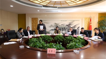 涼山工投集團(tuán)公司舉辦內(nèi)部公開(kāi)選聘二級(jí)企業(yè)中層管理人員現(xiàn)場(chǎng)選聘會(huì)