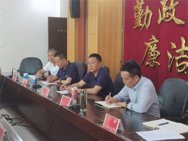 涼山工投集團公司與冕寧縣召開政企合作座談會