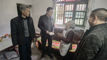 “四下基層”送溫暖，節(jié)前慰問暖人心——涼山工投集團(tuán)開展節(jié)前“送溫暖”走訪慰問活動
